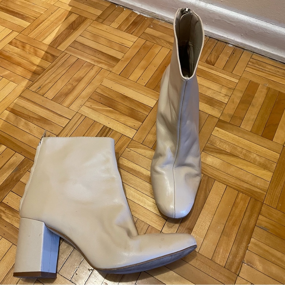 Cream Leather Ankle Boots by Mango (Size 39)